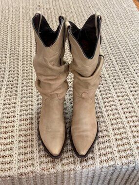 Caborca Leather Tan Slouchy Cowboy Boot size 7
